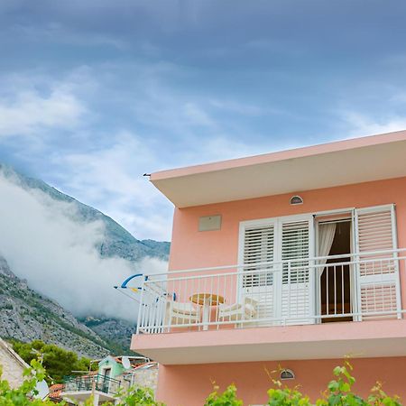 Baska Voda Apartments - Steps From The Beach, Free Parking, Central Location Екстер'єр фото