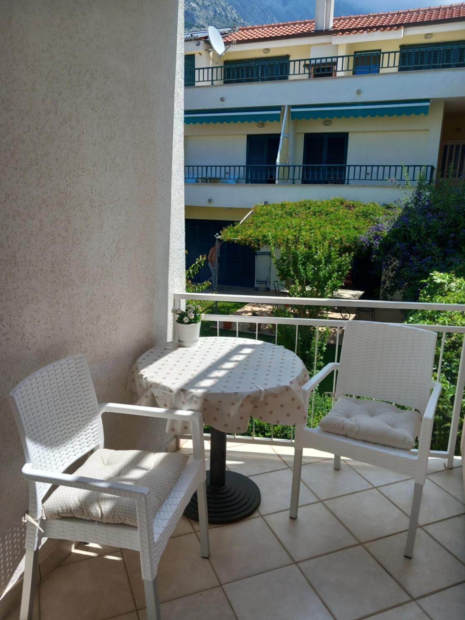 Baska Voda Apartments - Steps From The Beach, Free Parking, Central Location Номер фото