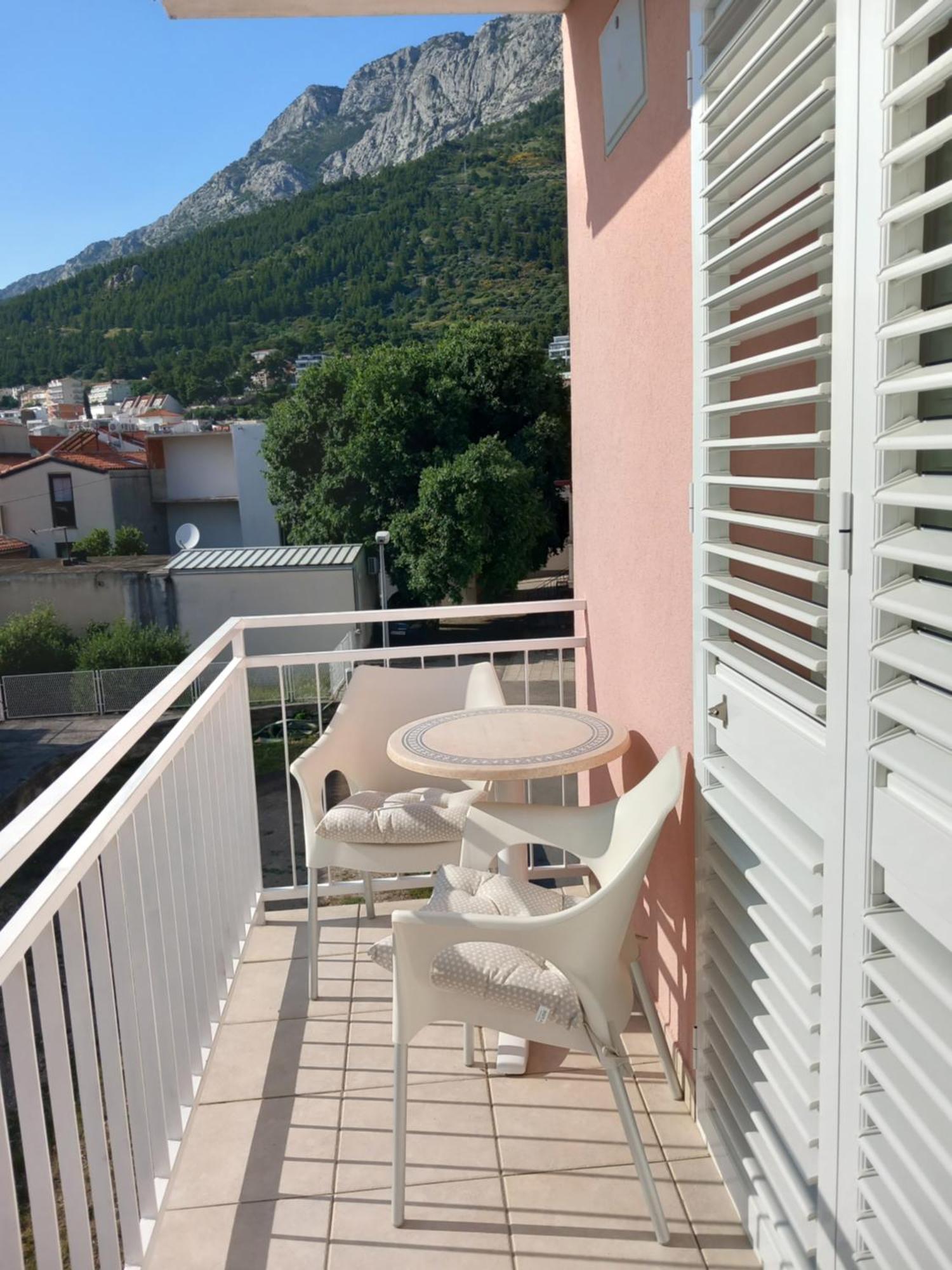 Baska Voda Apartments - Steps From The Beach, Free Parking, Central Location Номер фото