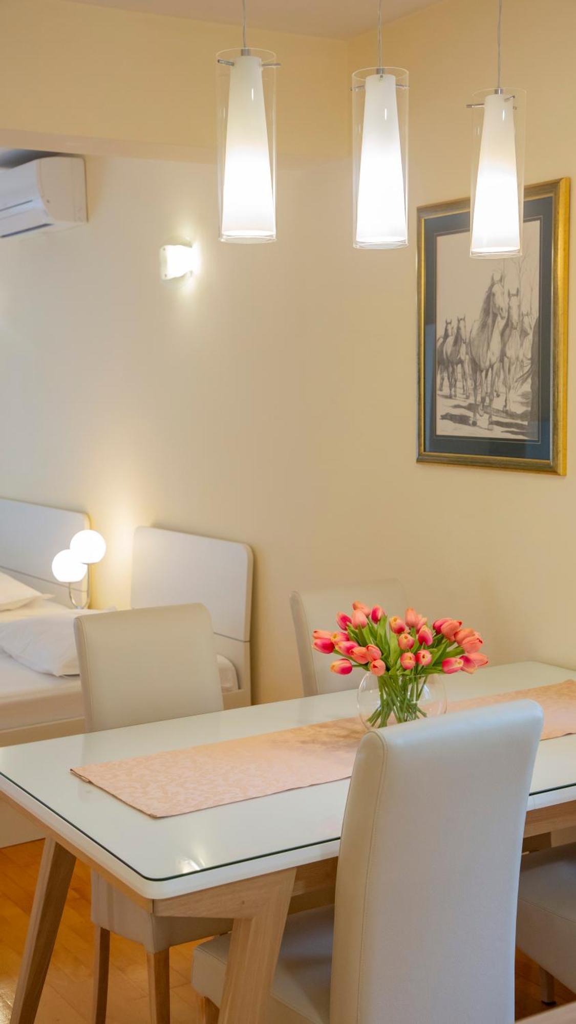 Baska Voda Apartments - Steps From The Beach, Free Parking, Central Location Екстер'єр фото