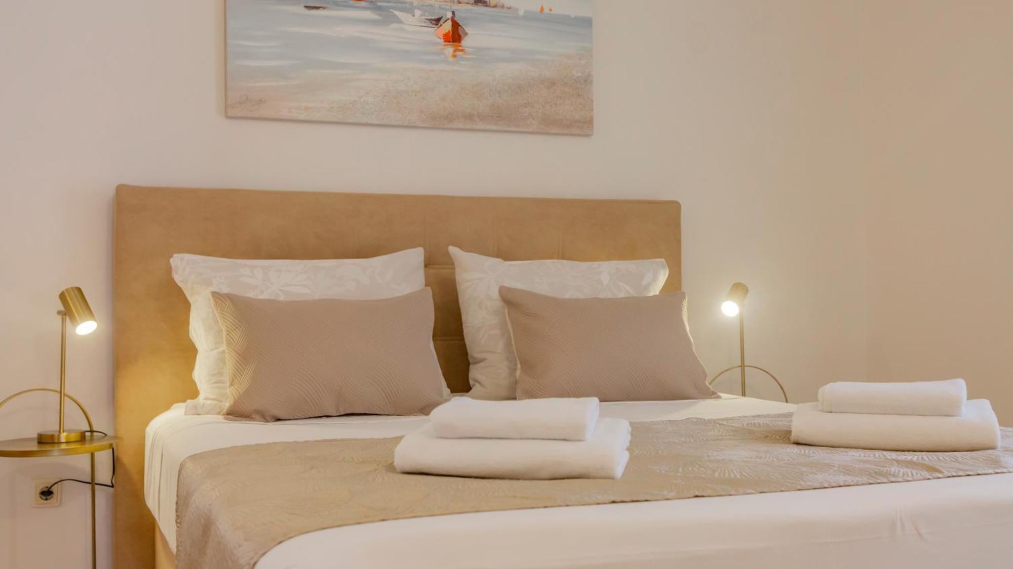 Baska Voda Apartments - Steps From The Beach, Free Parking, Central Location Екстер'єр фото