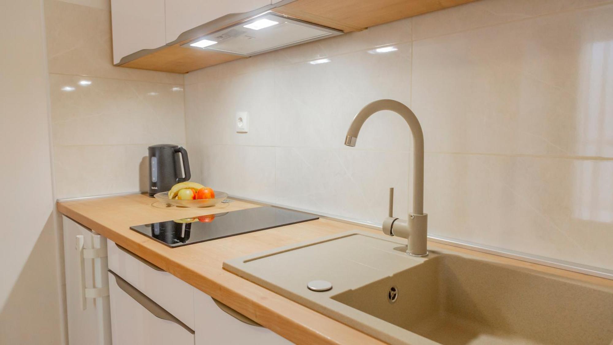 Baska Voda Apartments - Steps From The Beach, Free Parking, Central Location Екстер'єр фото