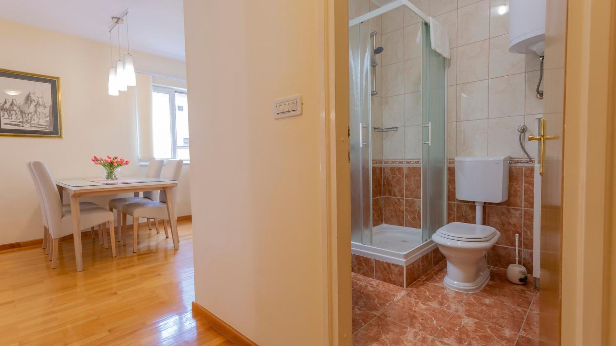 Baska Voda Apartments - Steps From The Beach, Free Parking, Central Location Екстер'єр фото