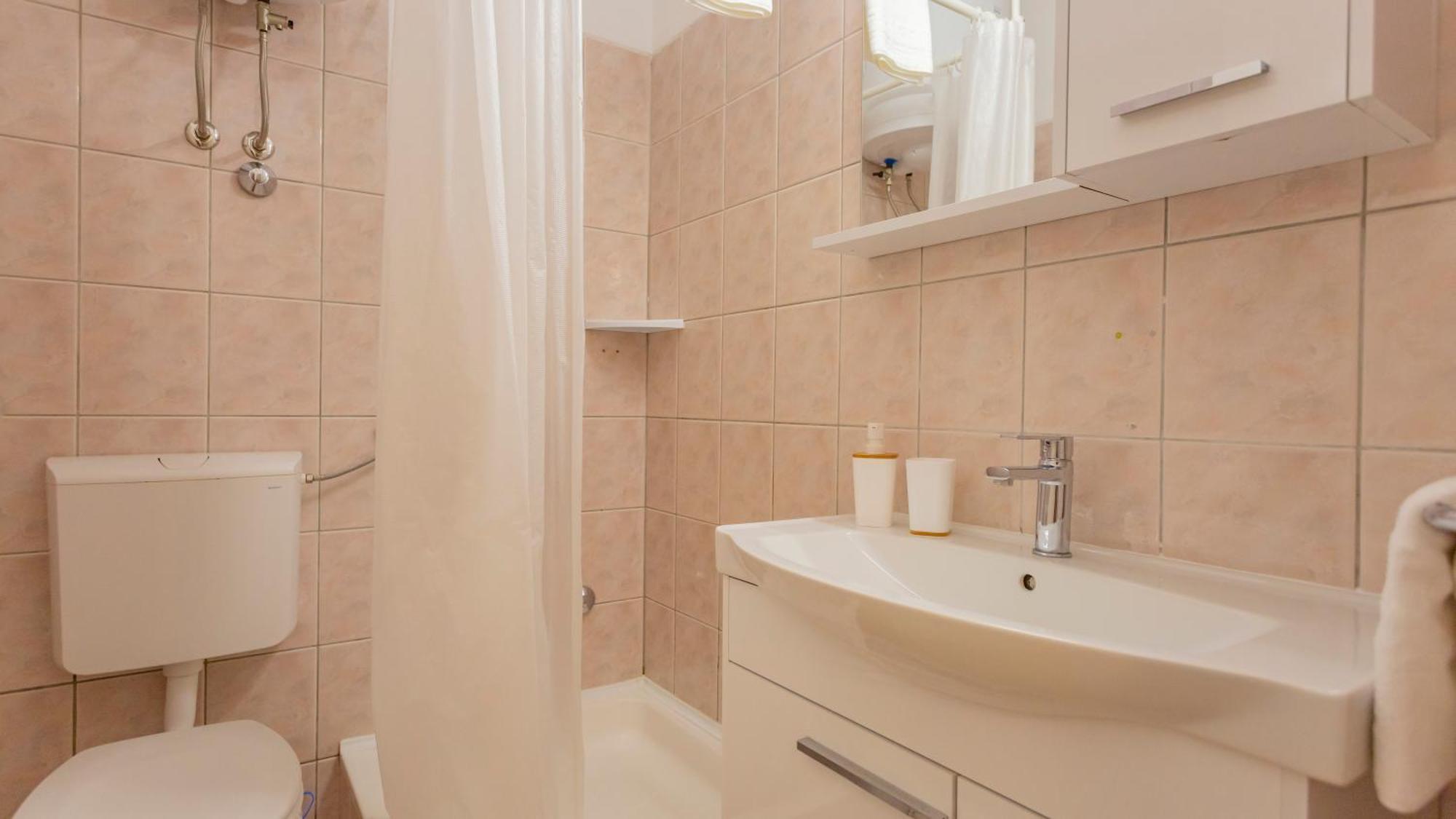 Baska Voda Apartments - Steps From The Beach, Free Parking, Central Location Екстер'єр фото