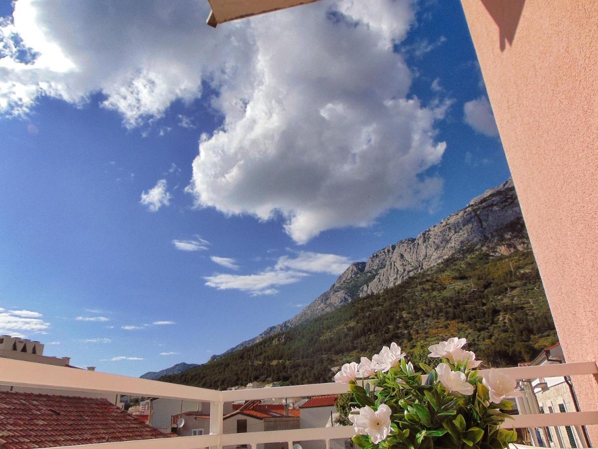 Baska Voda Apartments - Steps From The Beach, Free Parking, Central Location Екстер'єр фото
